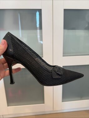 Vintage Via Spiga Black Pointed Mesh Pump with Bow Accent